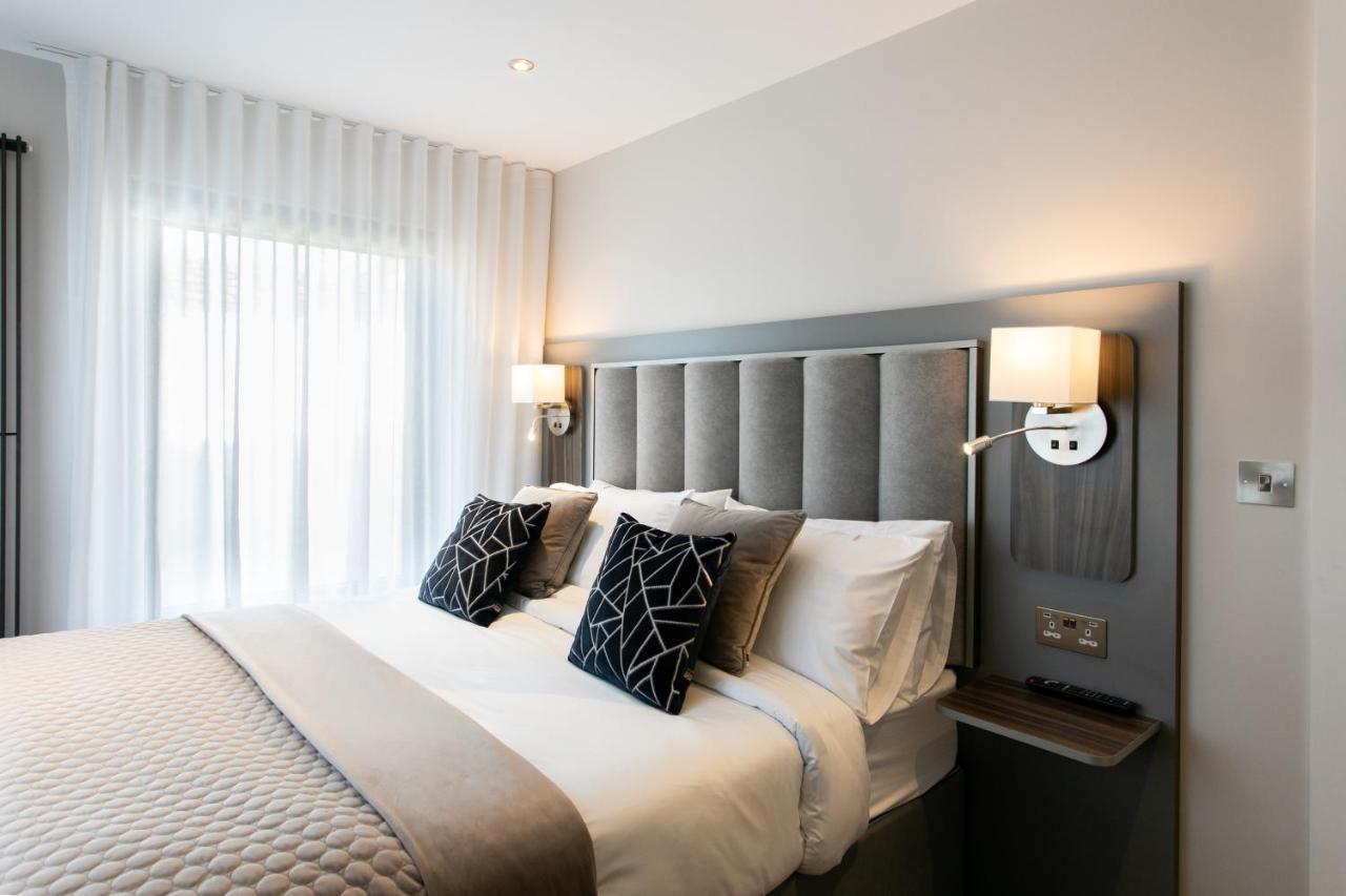 Custom House Apartments Ньюри Экстерьер фото