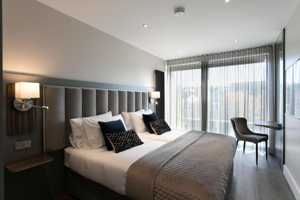 Custom House Apartments Ньюри Экстерьер фото