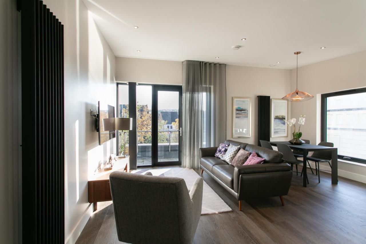 Custom House Apartments Ньюри Экстерьер фото